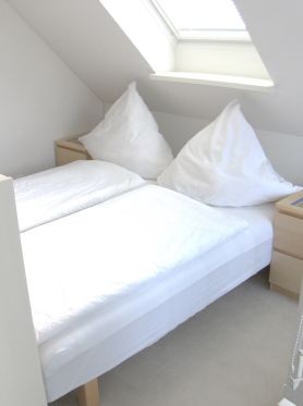 17-17Wohnzi.m.Doppelbett1 HPIM1230